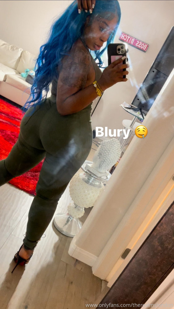 Photo by therealmslondon published on August 11,2023 08:26:35 - BestThots