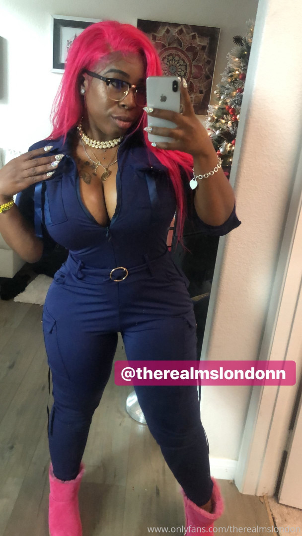 Photo by therealmslondon published on August 11,2023 08:37:13 - BestThots