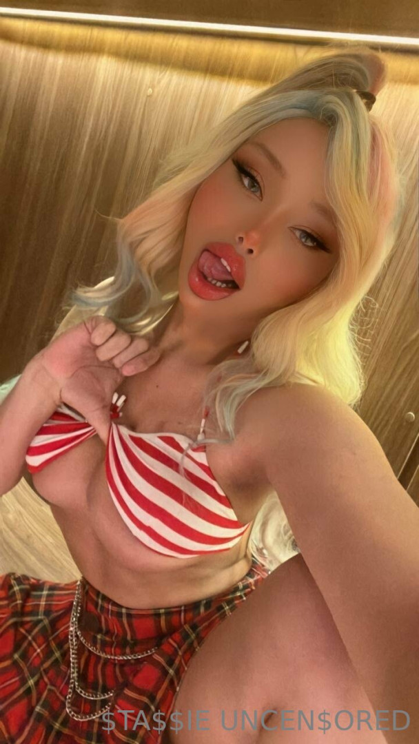 Photo by stassieuncensored published on June 4,2023 22:10:18 - BestThots