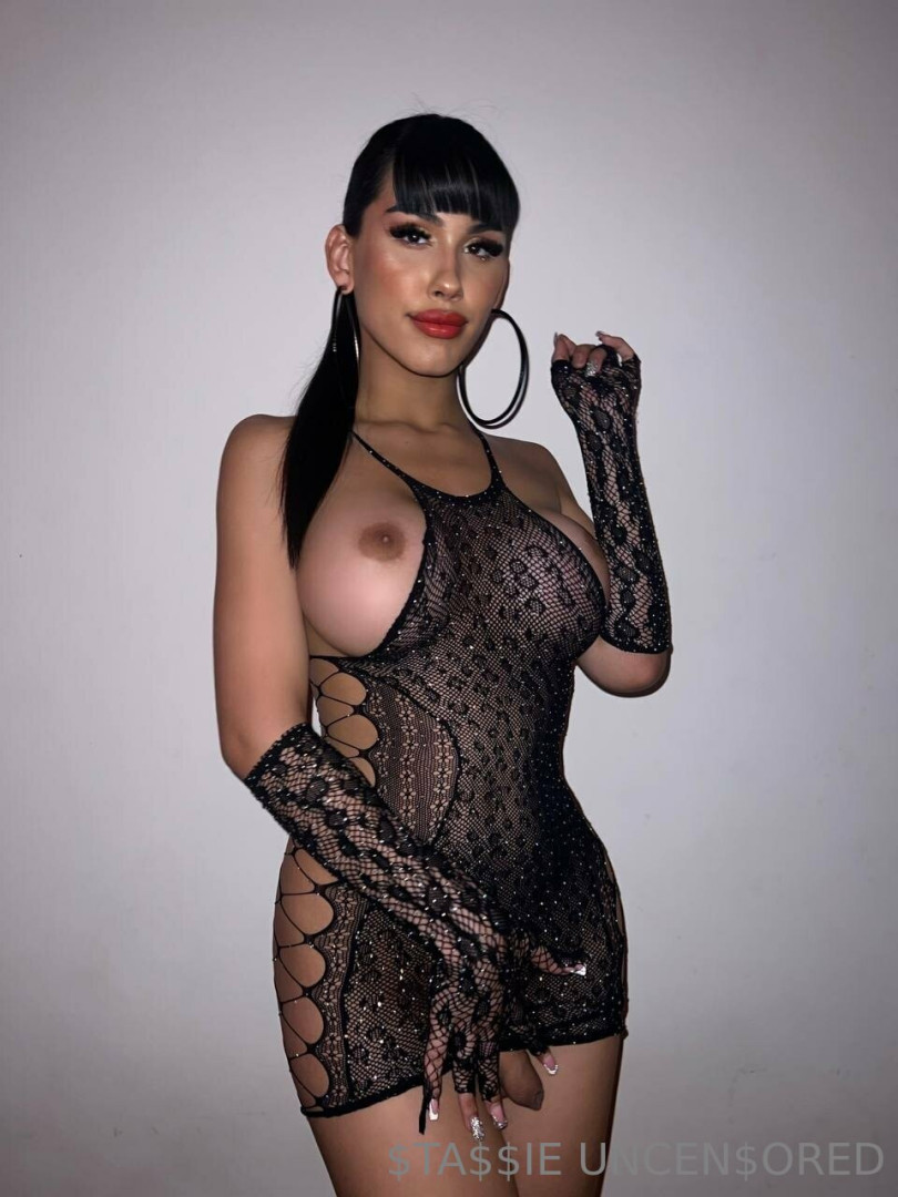 Photo by stassieuncensored published on June 4,2023 22:10:49 - BestThots
