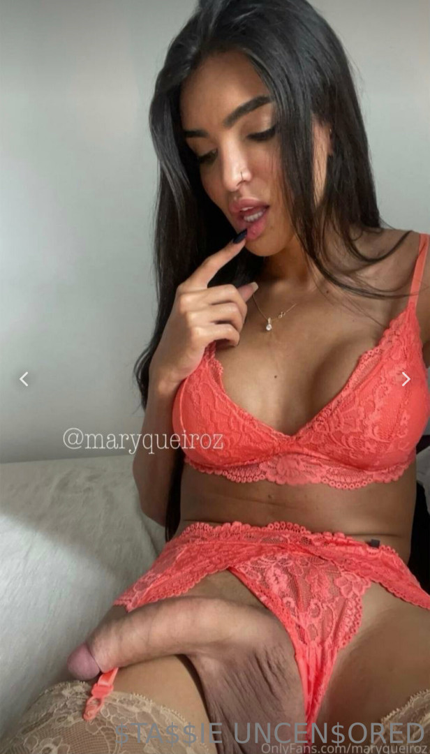 Photo by stassieuncensored published on June 4,2023 22:11:32 - BestThots