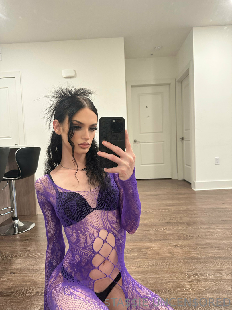 Photo by stassieuncensored published on June 4,2023 22:12:34 - BestThots