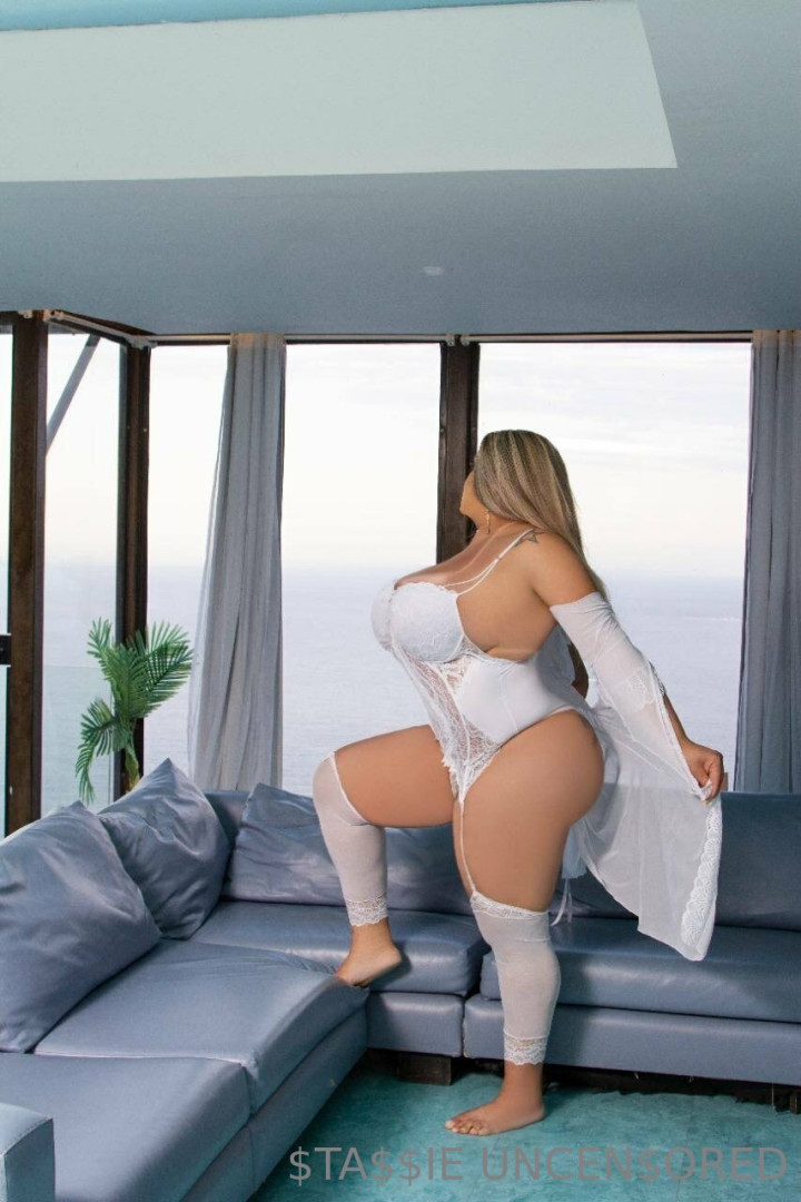 Photo by stassieuncensored published on June 4,2023 22:15:58 - BestThots