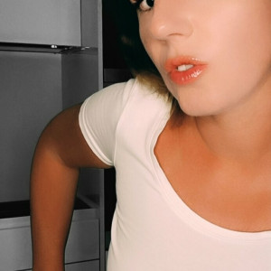 bettyjam #6741493