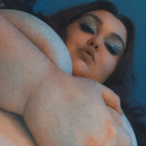 bigcurvycutie #6842161