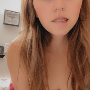 allimoona04 #8384052