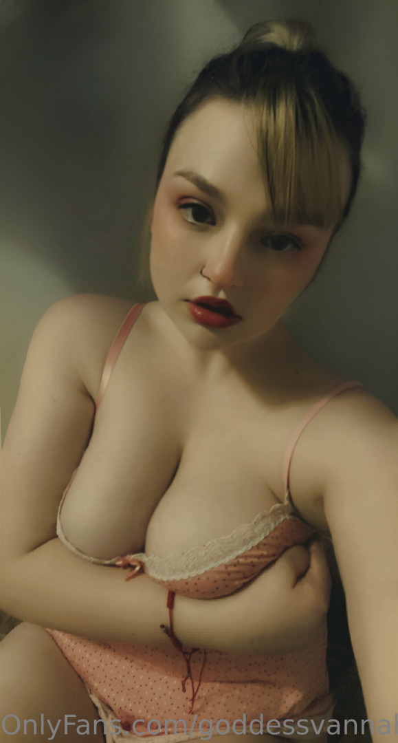 Photo by goddessvannah published on June 27,2023 19:49:52 - BestThots