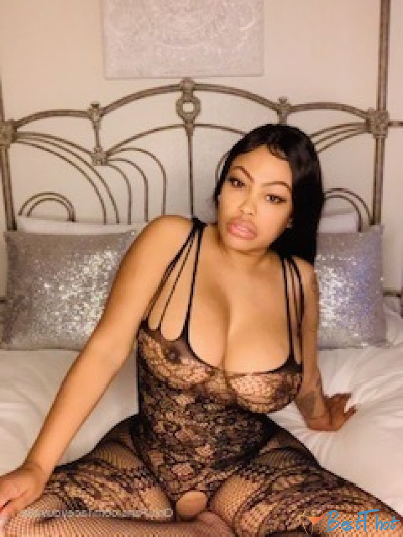 laceyduvalle #9518645