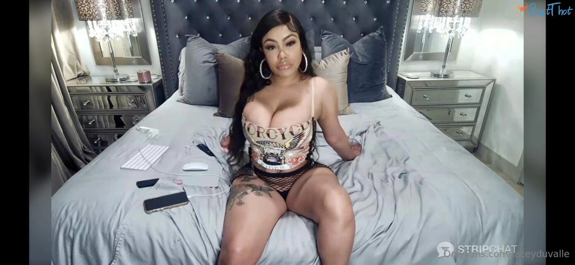 laceyduvalle #9803361