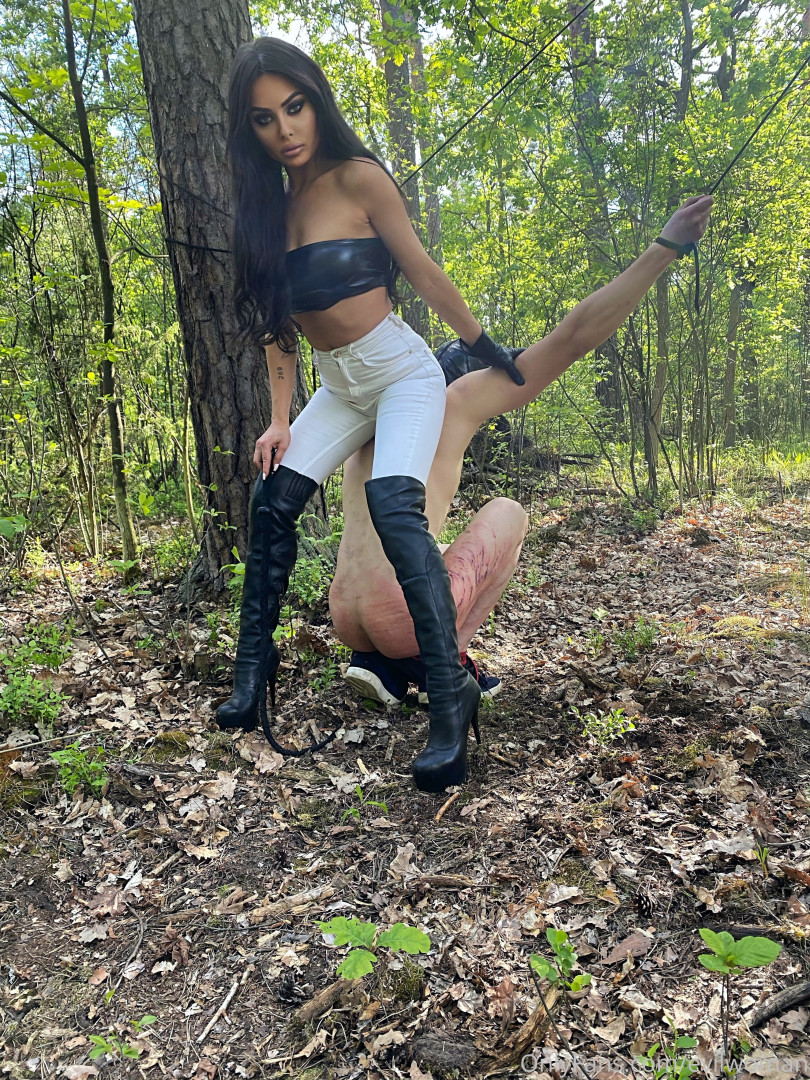 Photo by evilwoman published on June 19,2023 18:30:02 - BestThots