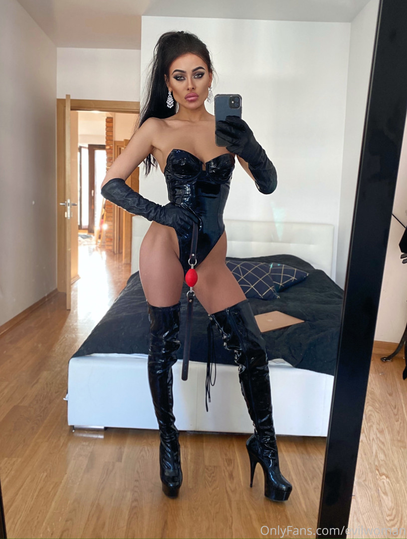 Photo by evilwoman published on June 19,2023 19:55:53 - BestThots