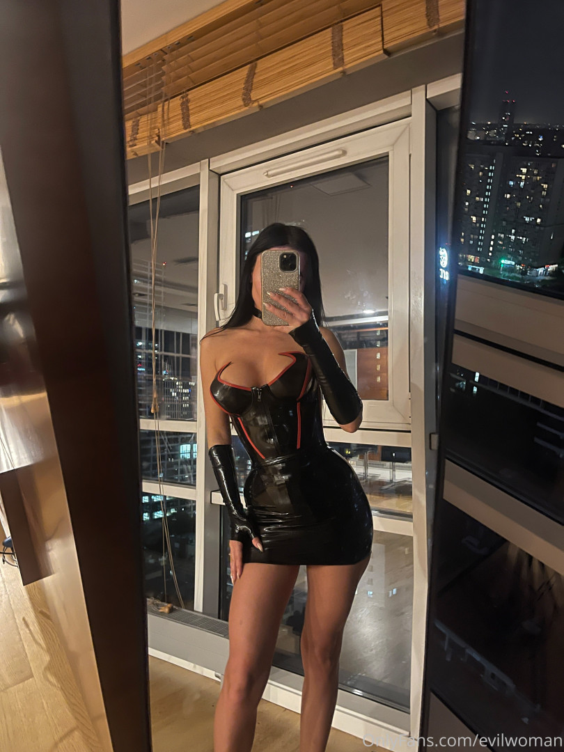 Photo by evilwoman published on June 19,2023 20:05:07 - BestThots