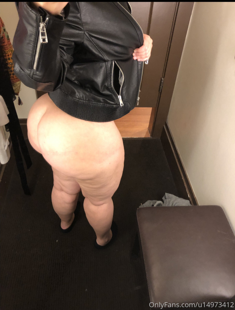 Photo by thebumbumqueen published on August 2,2023 19:00:50 - BestThots