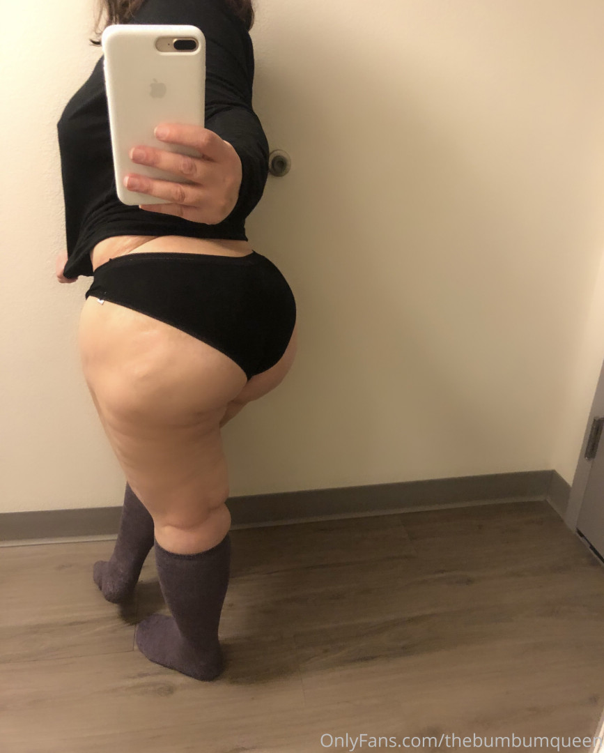 Photo by thebumbumqueen published on August 2,2023 19:02:02 - BestThots