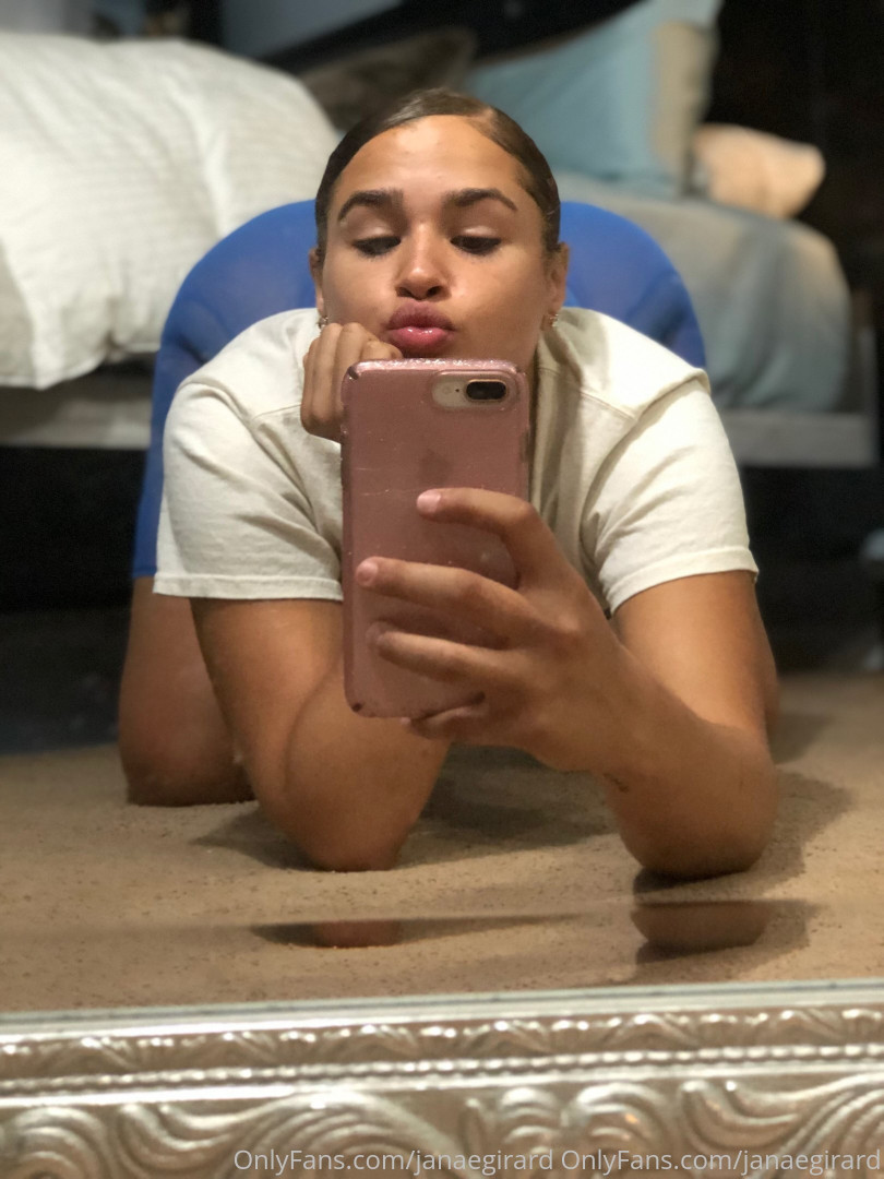 Photo by janaevic published on October 16,2023 09:09:32 - BestThots