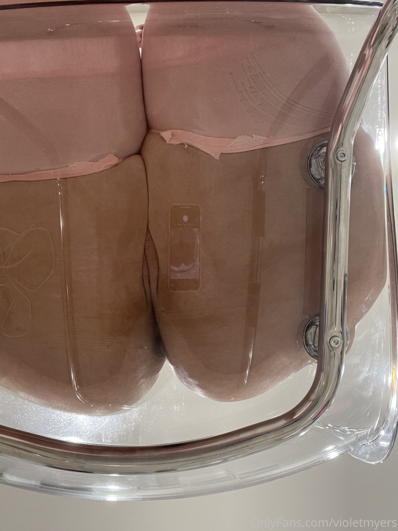 Photo by violetmyers published on August 10,2023 22:08:15 - BestThots