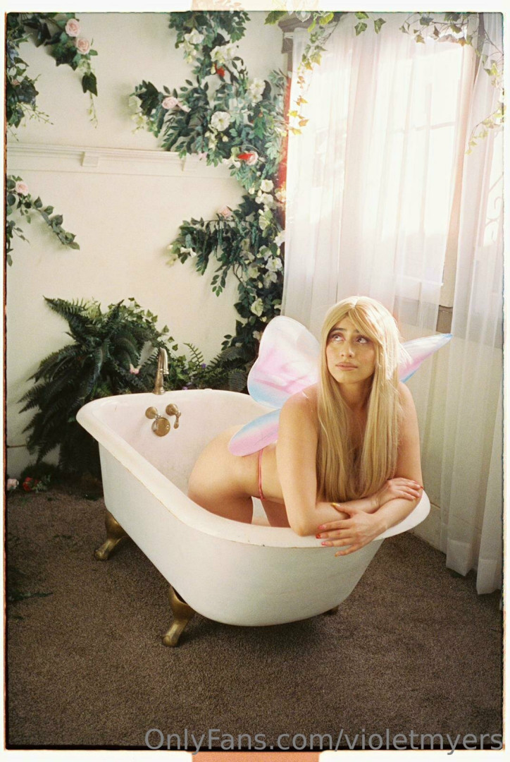 Photo by violetmyers published on August 10,2023 22:11:08 - BestThots