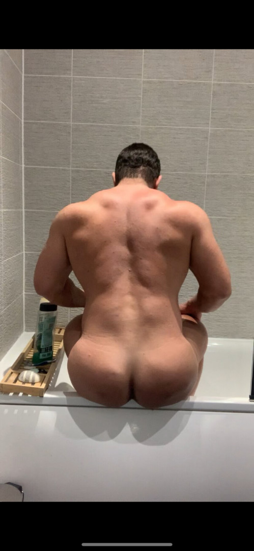 Photo by peachydaddyuk published on July 5,2023 18:23:10 - BestThots