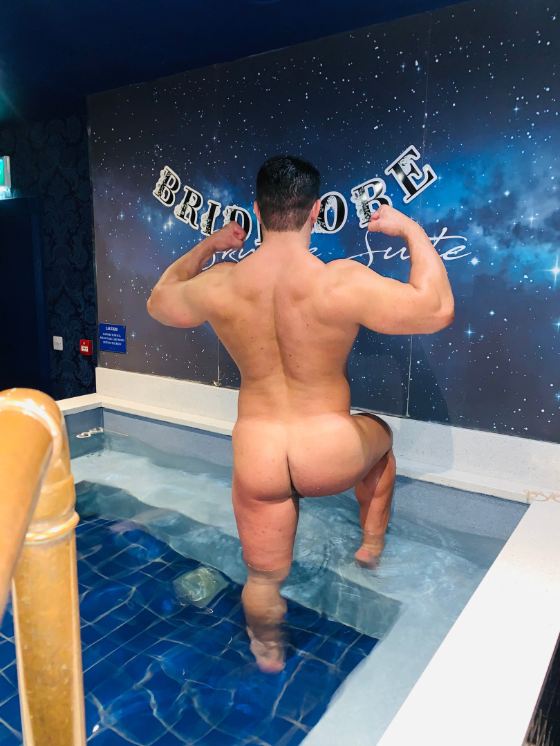 Photo by peachydaddyuk published on July 5,2023 18:24:10 - BestThots