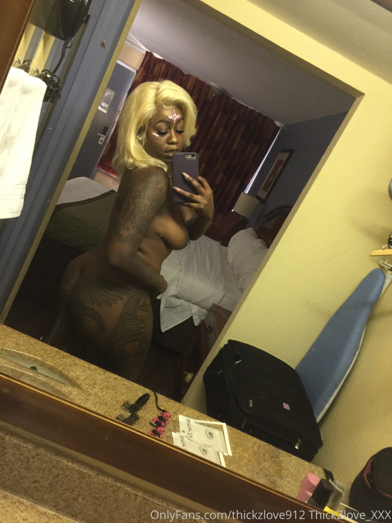 Photo by thickzlove912 published on October 11,2023 04:12:12 - BestThots