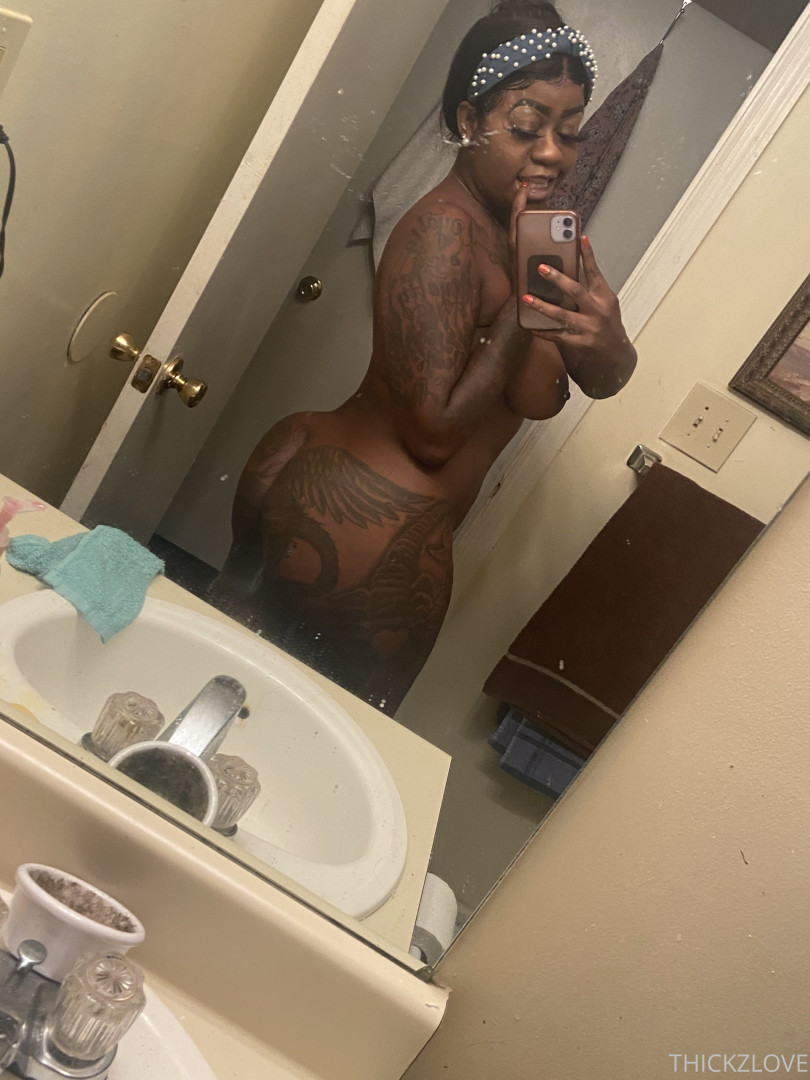 Photo by thickzlove912 published on October 11,2023 14:11:07 - BestThots