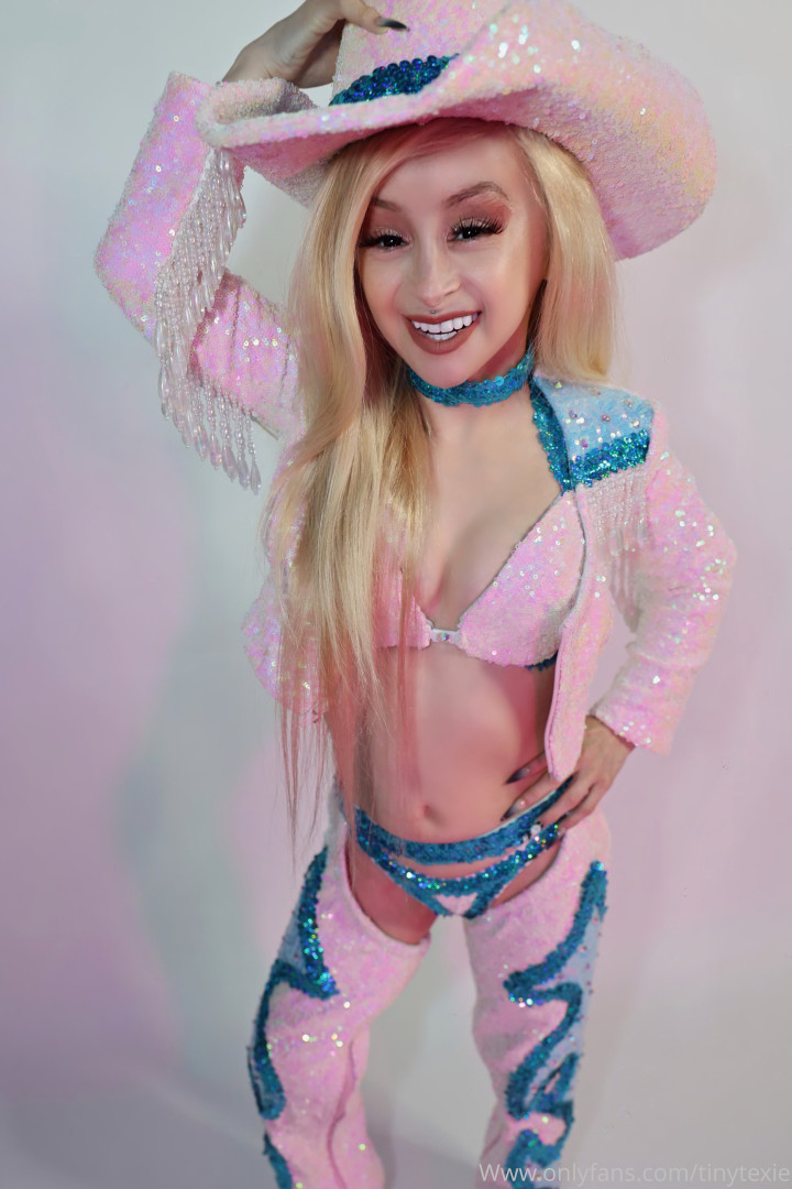 Photo by tinytexie published on August 11,2023 06:41:35 - BestThots