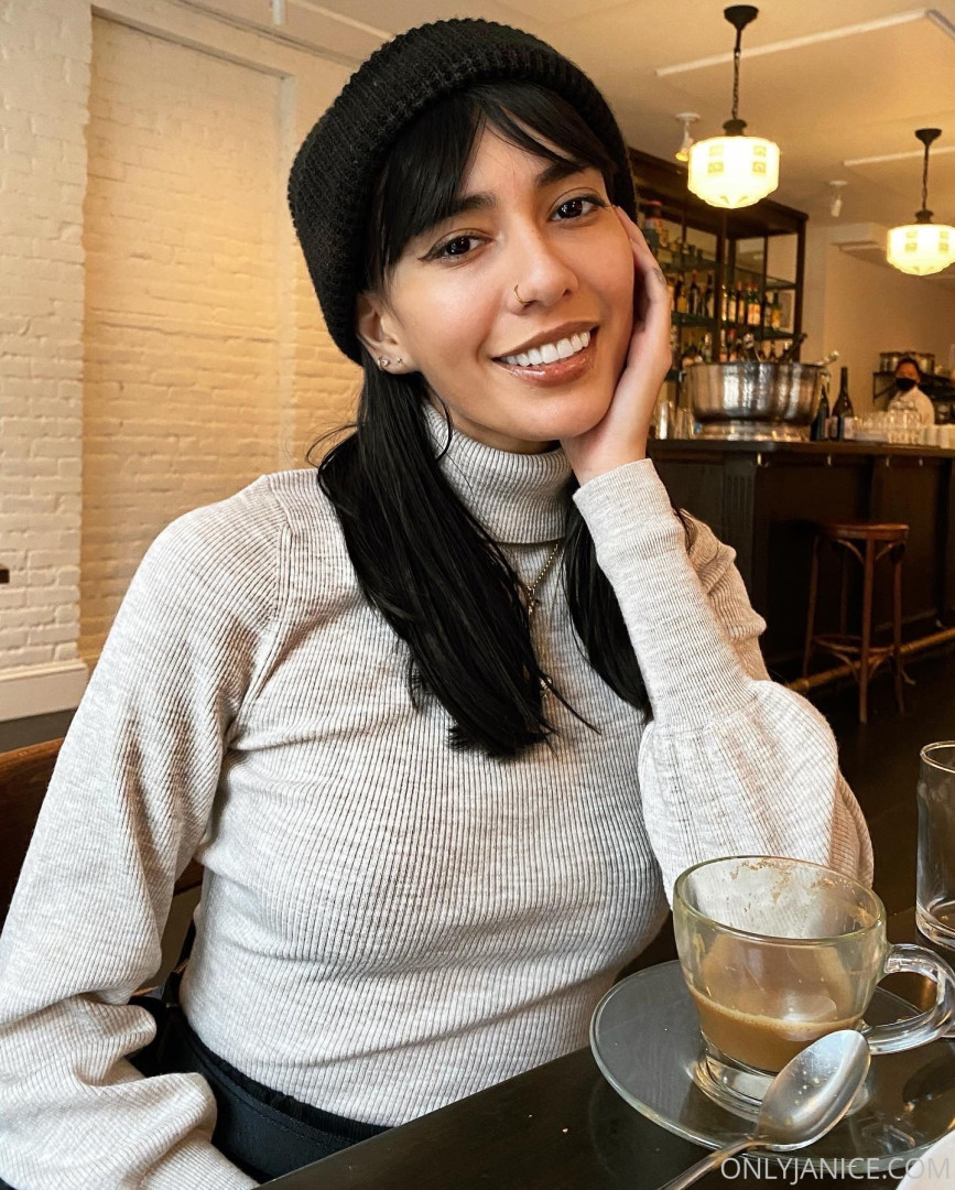 Photo by rejaniced published on August 16,2023 19:05:07 - BestThots