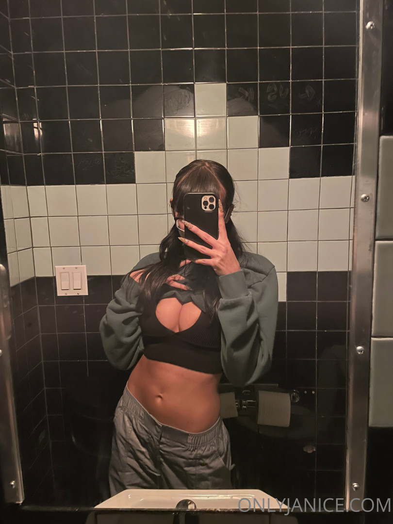 Photo by rejaniced published on August 16,2023 19:13:38 - BestThots