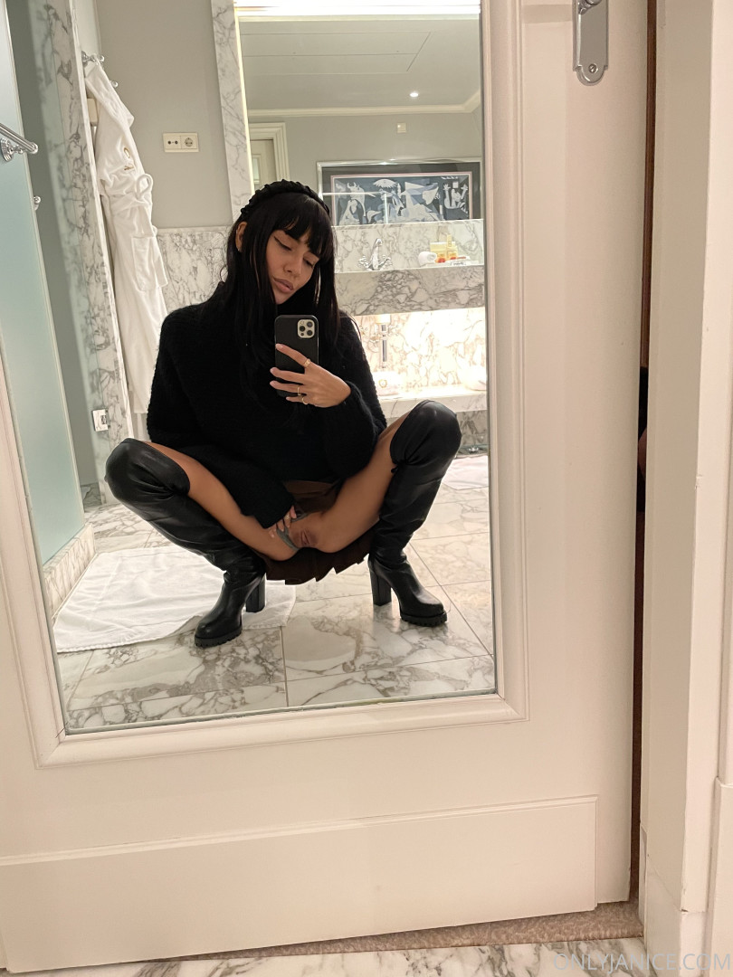 Photo by rejaniced published on August 16,2023 19:14:25 - BestThots