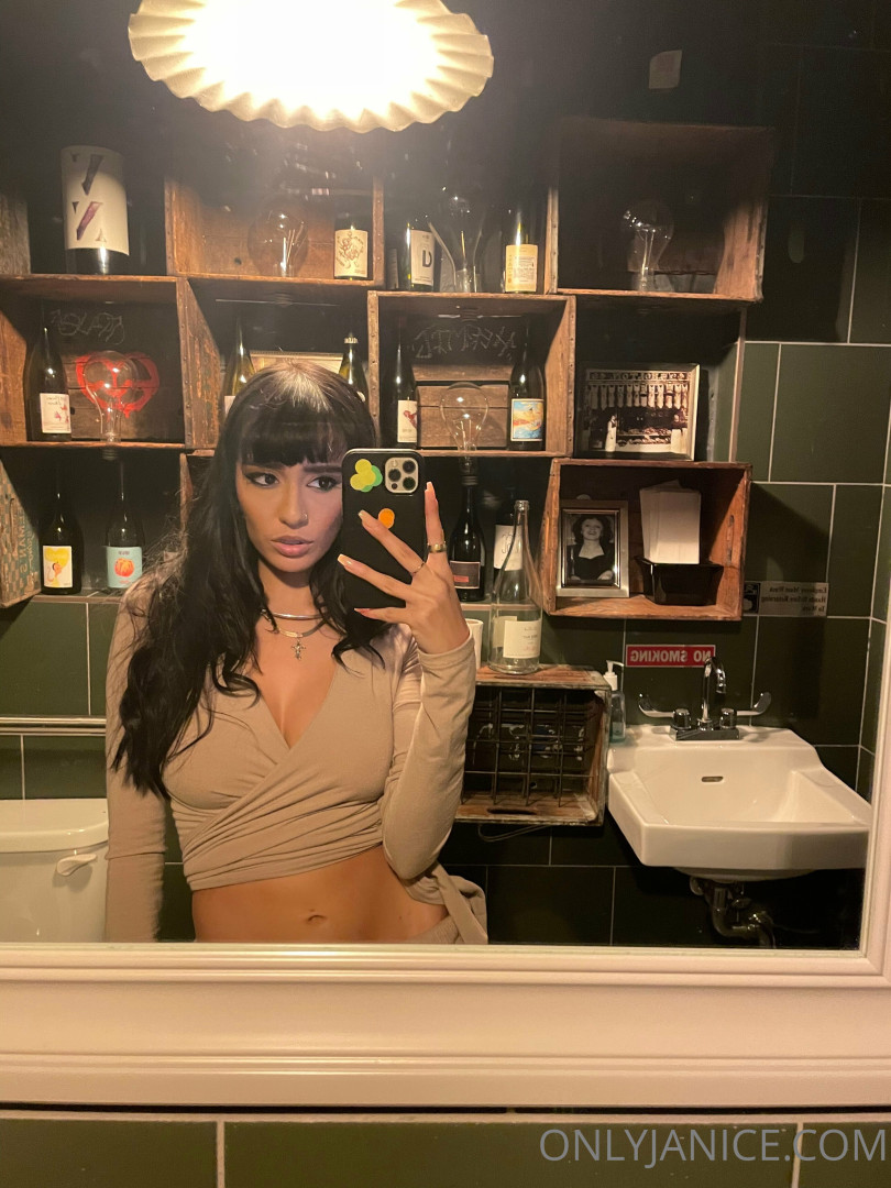Photo by rejaniced published on August 16,2023 19:14:51 - BestThots