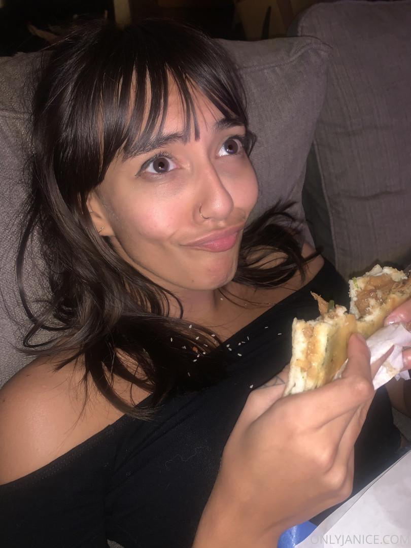 Photo by rejaniced published on August 16,2023 19:25:12 - BestThots