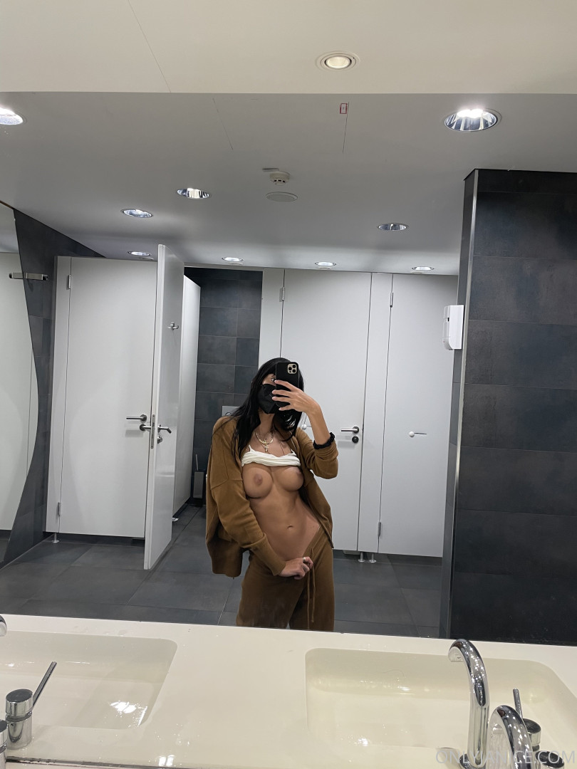 Photo by rejaniced published on August 16,2023 19:25:39 - BestThots