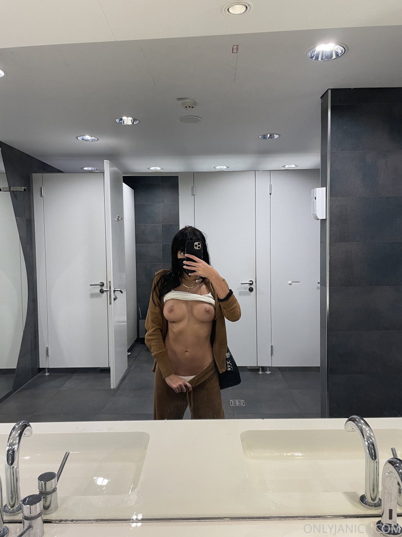 Photo by rejaniced published on August 16,2023 19:48:12 - BestThots