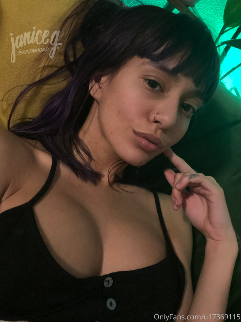 Photo by rejaniced published on August 16,2023 20:00:00 - BestThots