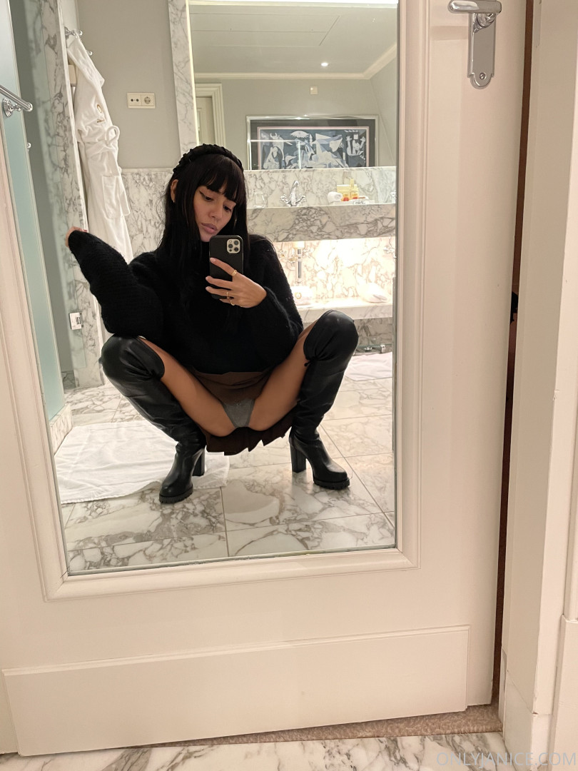 Photo by rejaniced published on August 16,2023 20:07:01 - BestThots