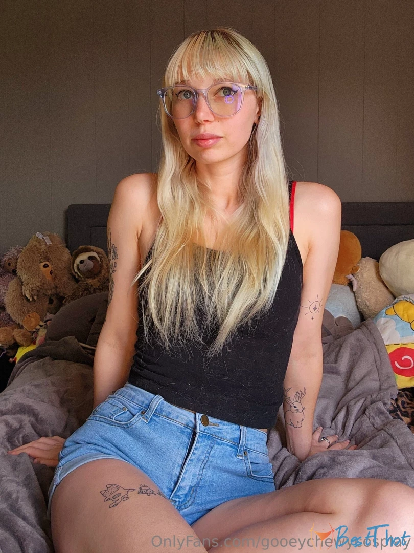 Photo by gooeychewycosplay published on January 28,2025 04:00:14 - BestThots