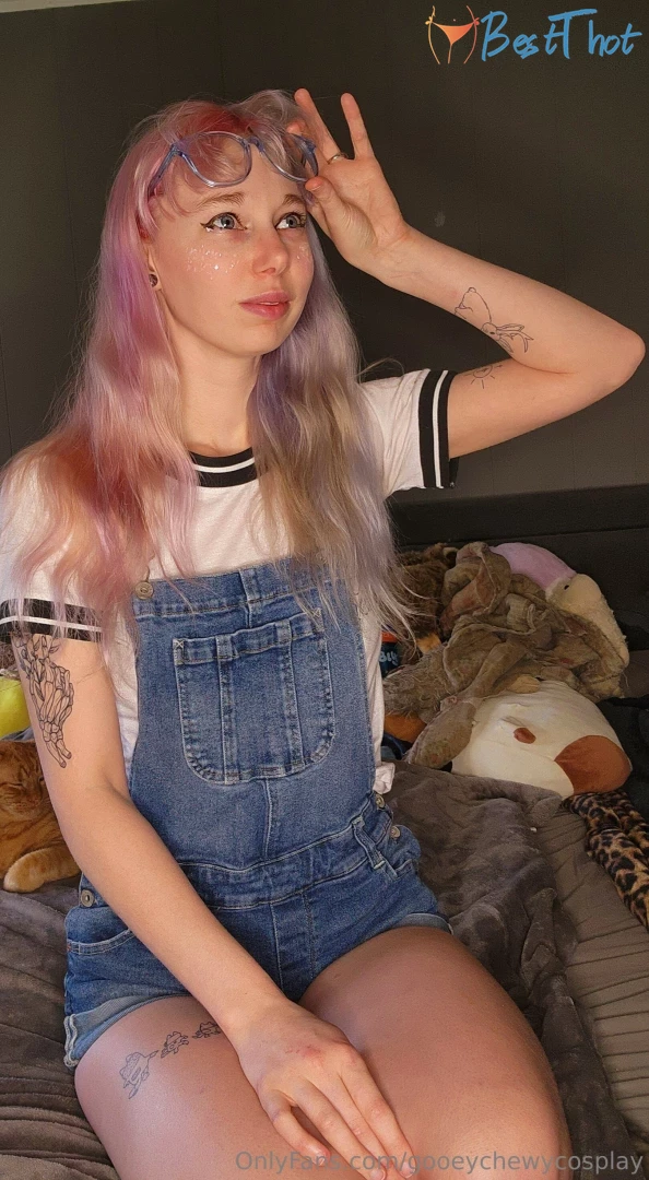 gooeychewycosplay #9801778