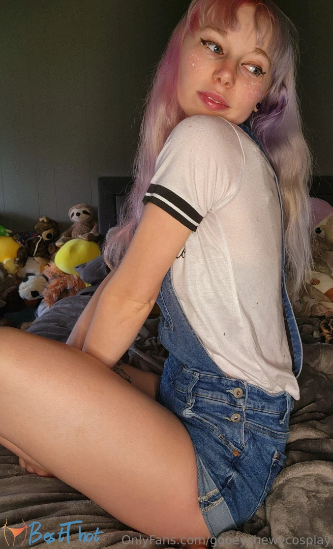 Photo by gooeychewycosplay published on January 28,2025 04:02:20 - BestThots