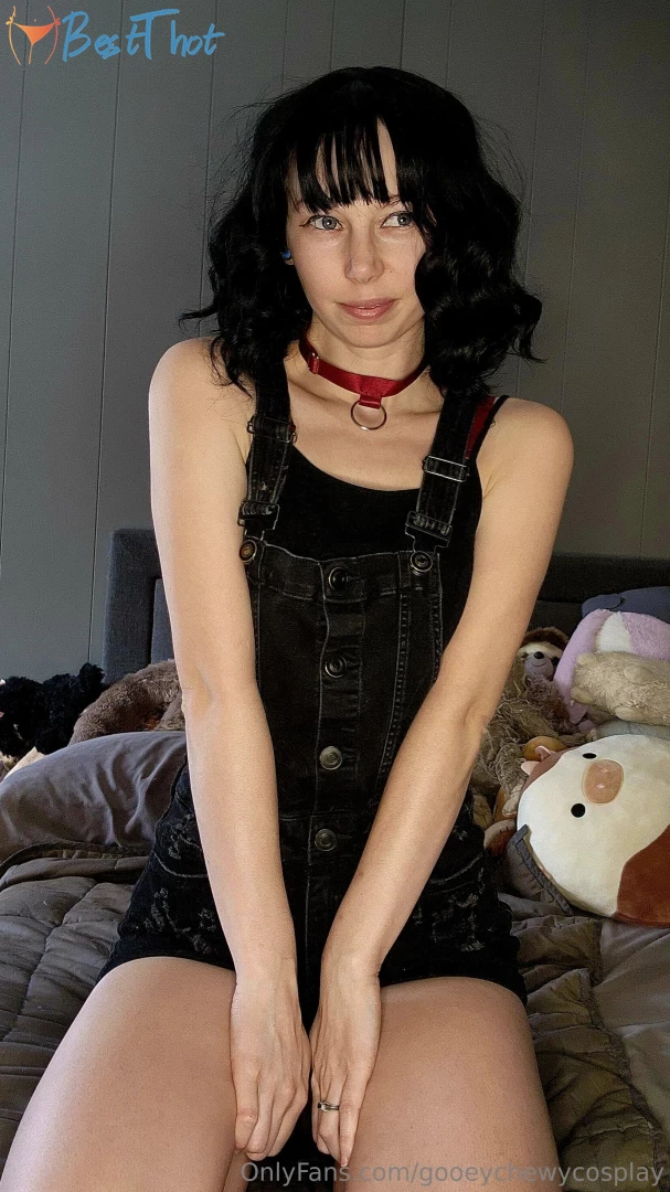 gooeychewycosplay #9801902