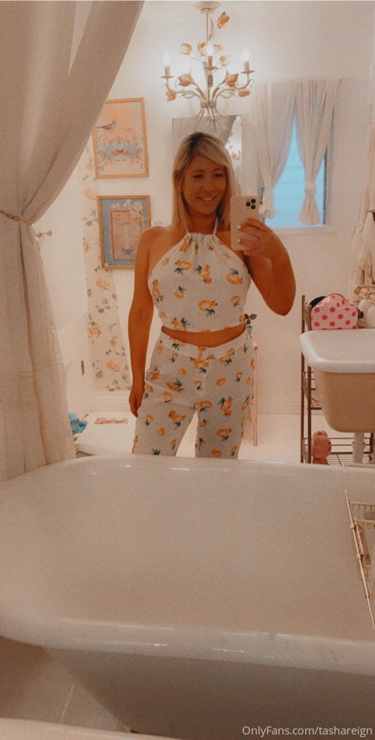 Photo by tashareign published on October 11,2023 09:07:40 - BestThots