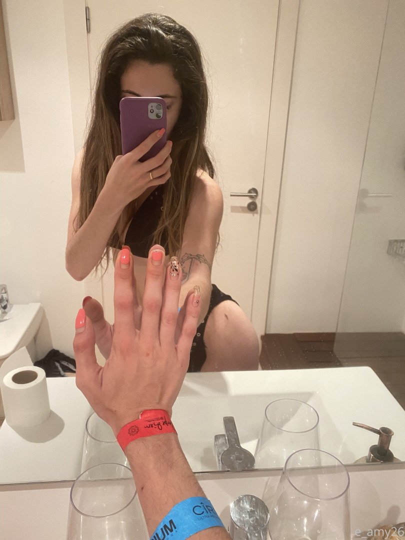 Photo by e_amy26 published on October 16,2023 00:43:19 - BestThots