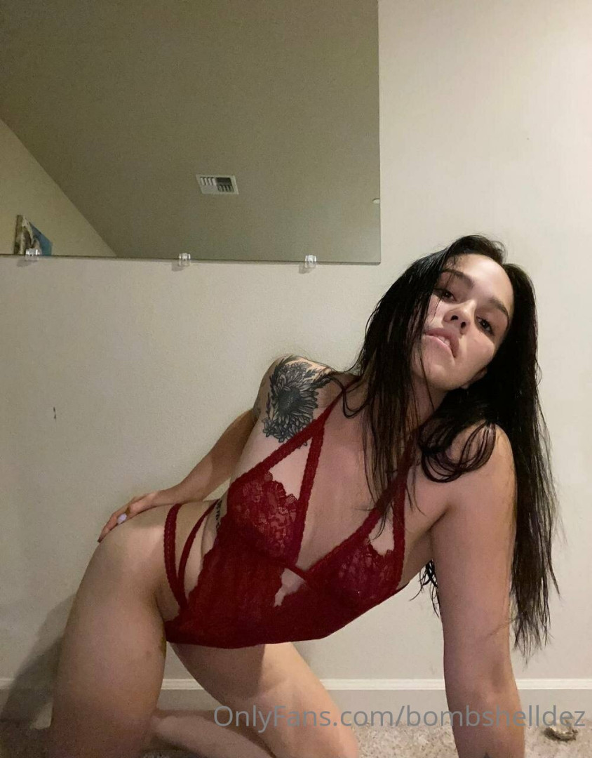 Photo by bombshelldez published on December 10,2023 17:58:04 - BestThots