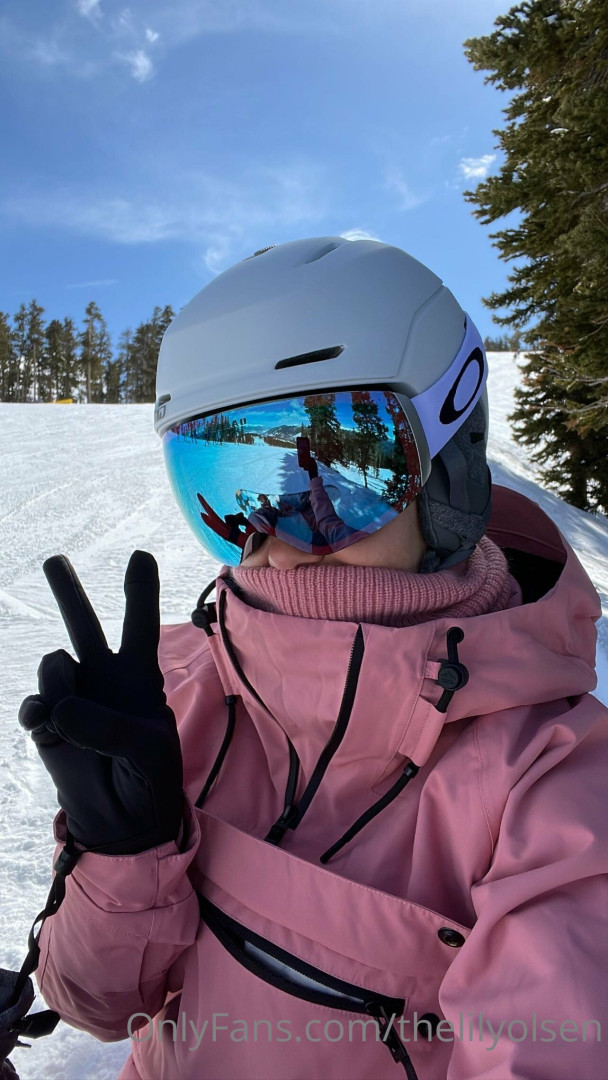 Photo by thelilyolsen published on October 15,2023 23:19:25 - BestThots