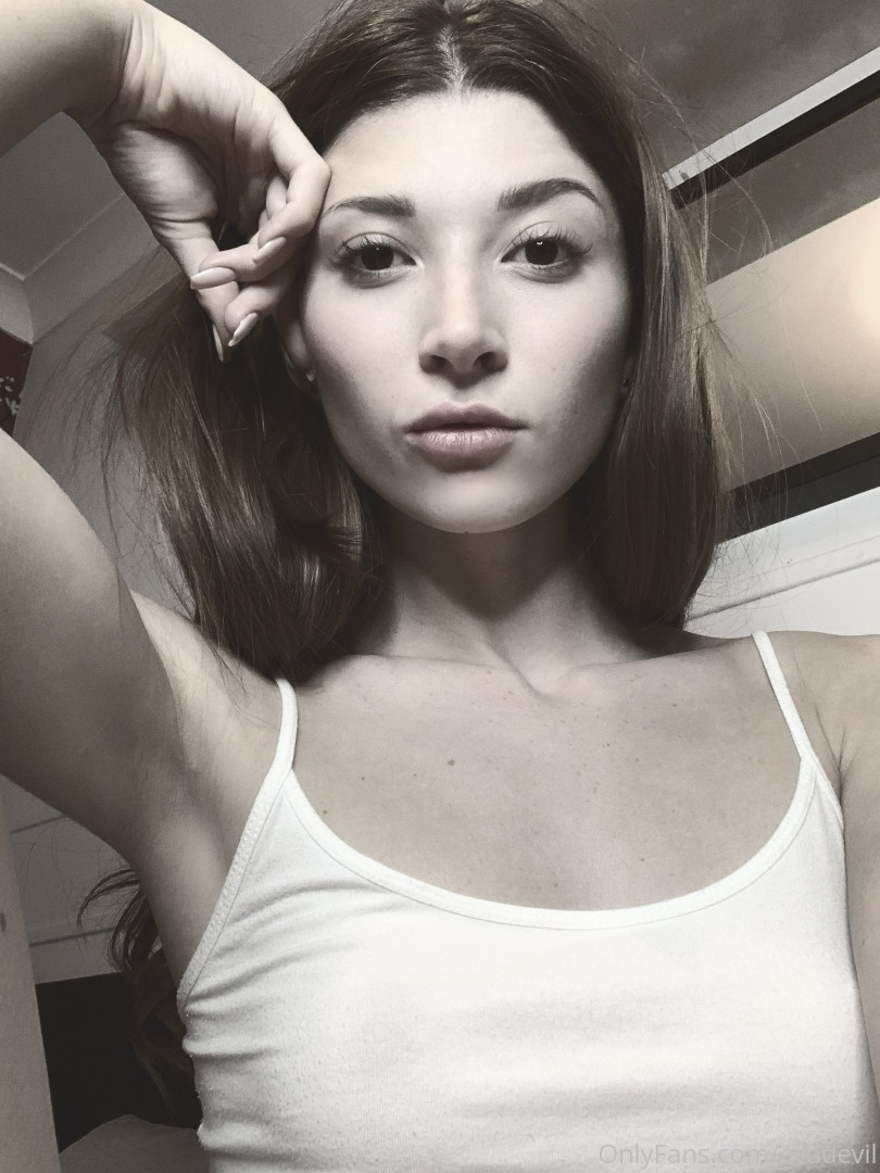 Photo by evadevil published on January 14,2024 20:20:24 - BestThots