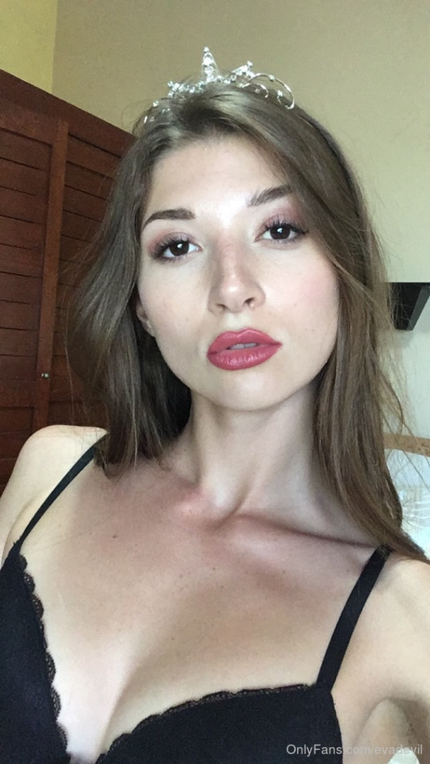 Photo by evadevil published on January 14,2024 20:22:56 - BestThots