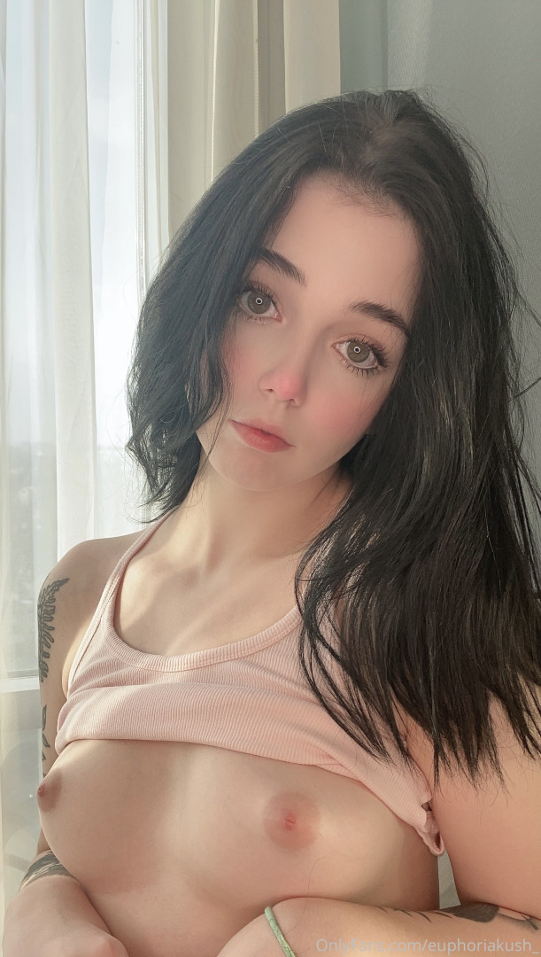 Photo by babykush published on June 21,2023 10:19:13 - BestThots
