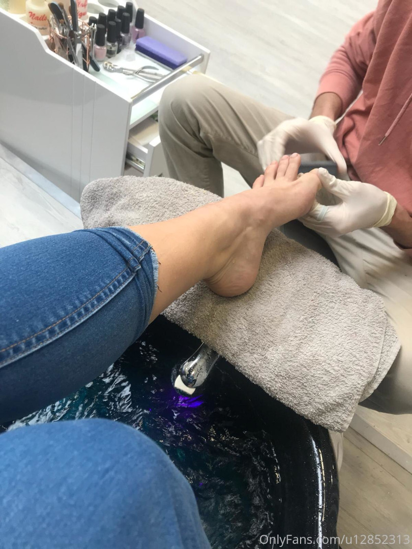 Photo by mistress_tess1 published on October 11,2023 17:34:05 - BestThots
