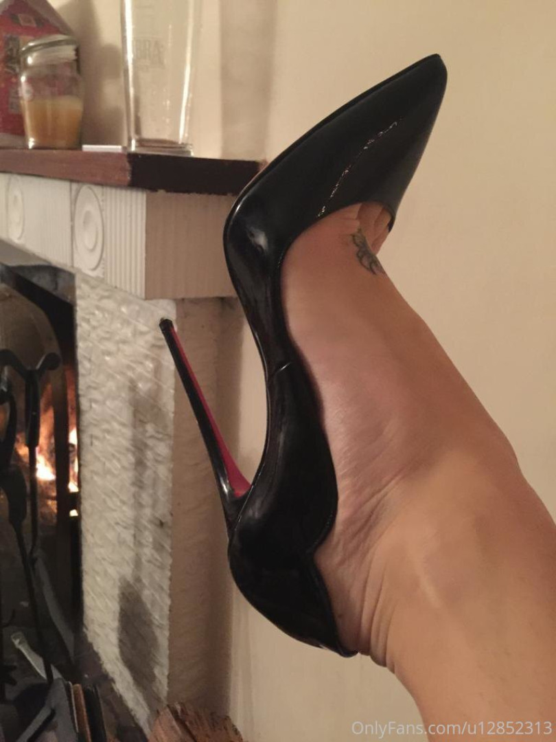 Photo by mistress_tess1 published on October 11,2023 18:13:08 - BestThots