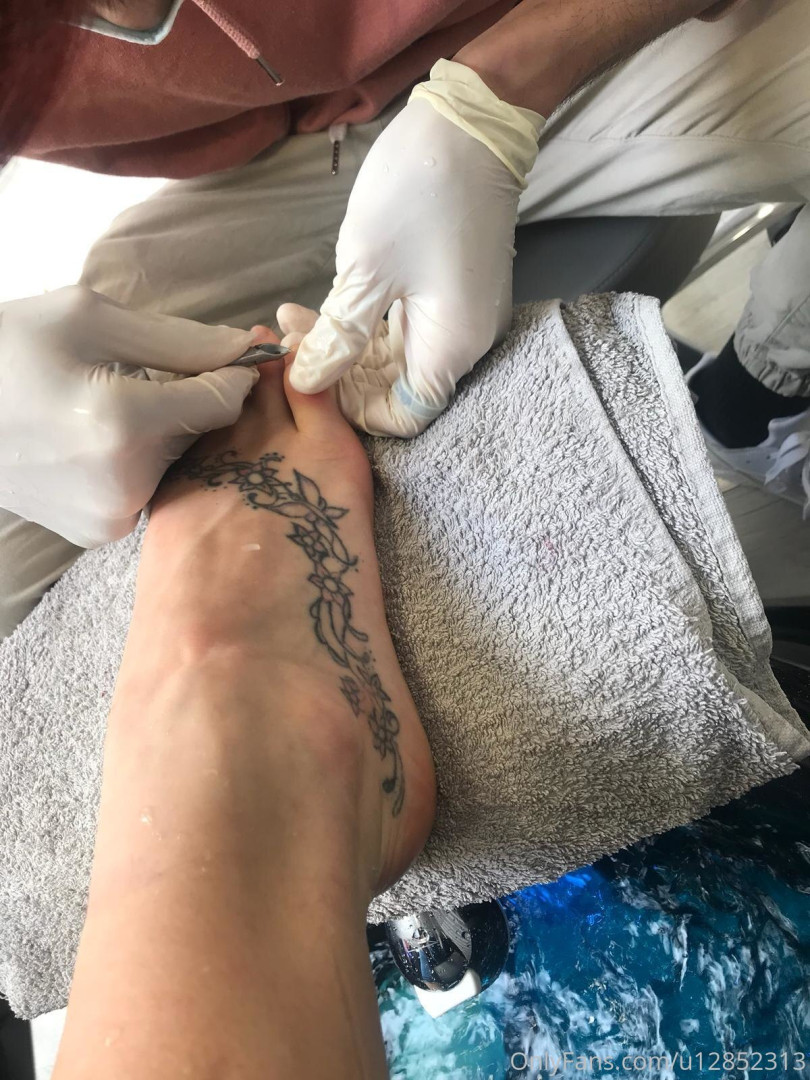 Photo by mistress_tess1 published on October 11,2023 18:41:41 - BestThots