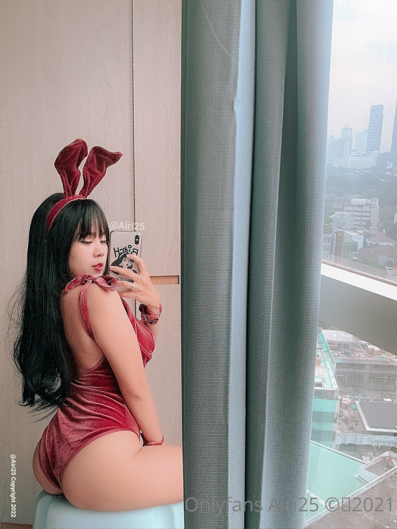 Photo by airi25 published on November 19,2023 23:00:25 - BestThots